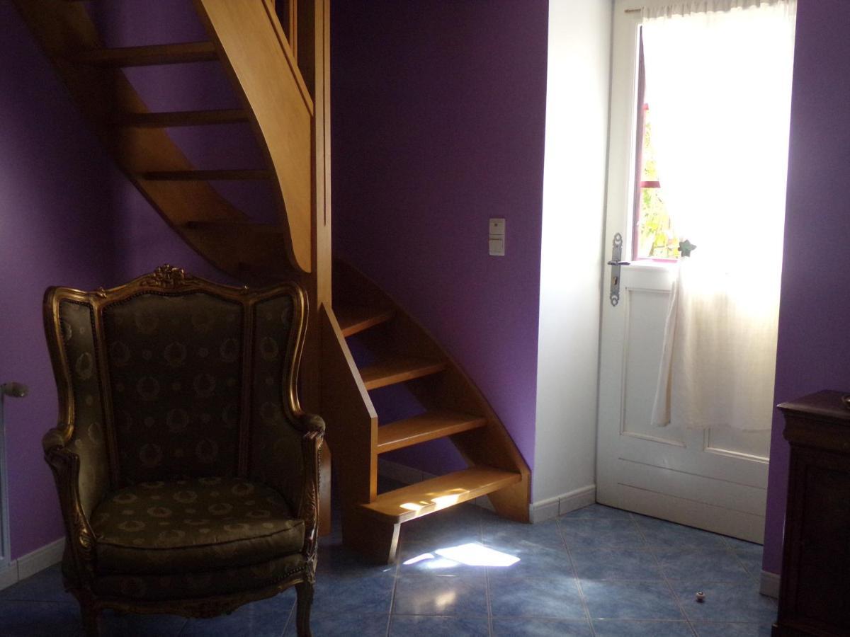 Chambres Et Table D'Hotes, Maisonnettes Individuelles Dans Propriete Privee Vezinnes Exterior photo