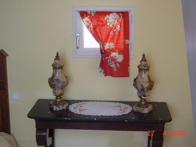 Chambres Et Table D'Hotes, Maisonnettes Individuelles Dans Propriete Privee Vezinnes Exterior photo